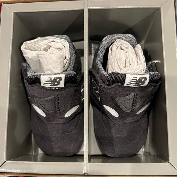 NWT New Balance 574 baby crib sneaker- 3M (6-9 months) - Picture 2 of 11